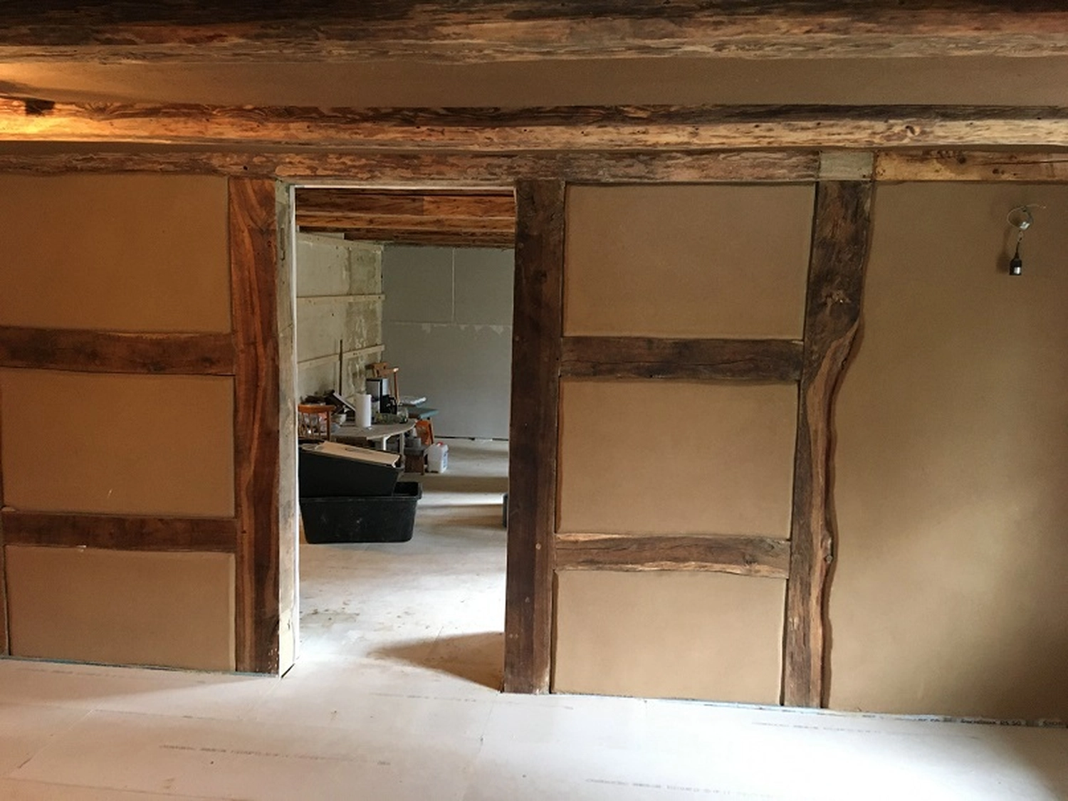 Toni´s Farbenspiel Malermeister - Malermeister - Renovierungsarbeiten